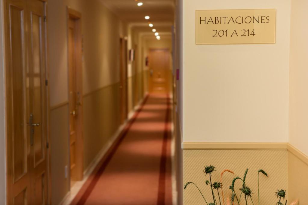 Hotel La Torre Vega de Valdetronco Exteriér fotografie